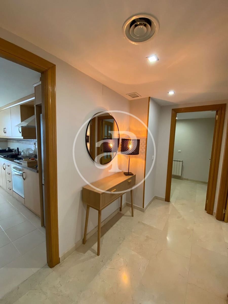 Apartamento de 3 habitaciones en València ciudad en alquiler con piscina garaje - 3.000 € (Ref: 9922375)