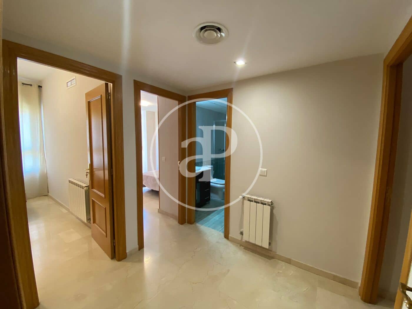 Apartamento de 3 habitaciones en València ciudad en alquiler con piscina garaje - 3.000 € (Ref: 9922375)