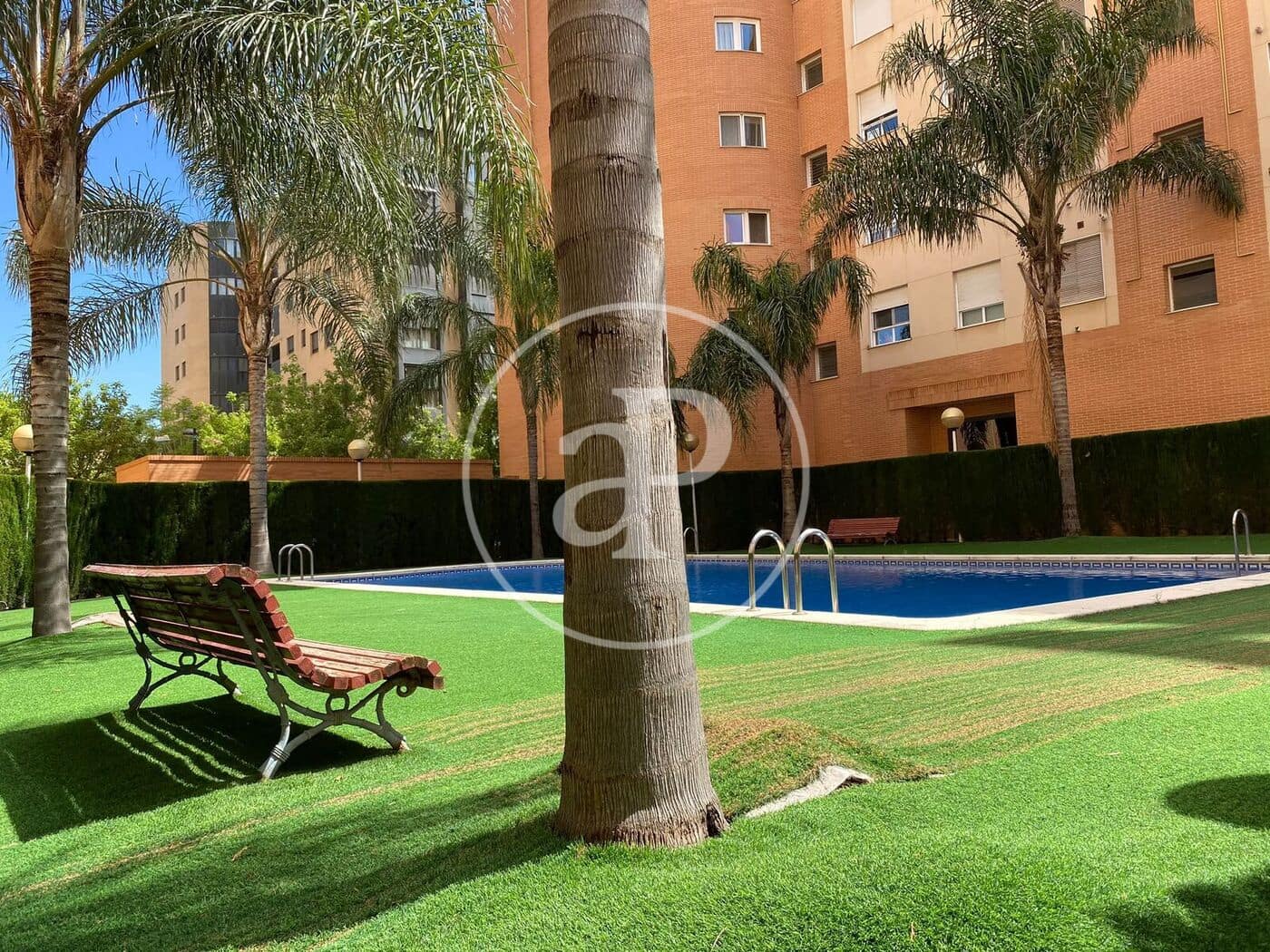 Apartamento de 3 habitaciones en València ciudad en alquiler con piscina garaje - 3.000 € (Ref: 9922375)