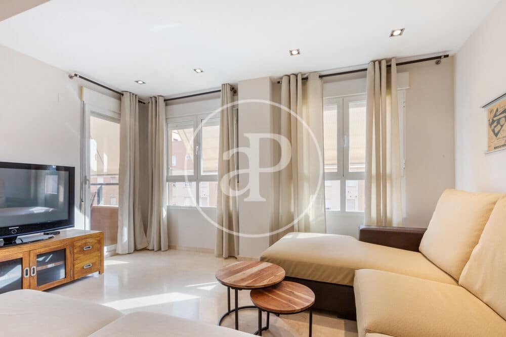 3 quarto Apartamento para arrendar em Valencia cidade com piscina garagem - 2 500 € (Ref: 9922375)
