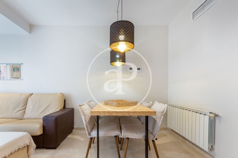 3 quarto Apartamento para arrendar em Valencia cidade com piscina garagem - 2 500 € (Ref: 9922375)