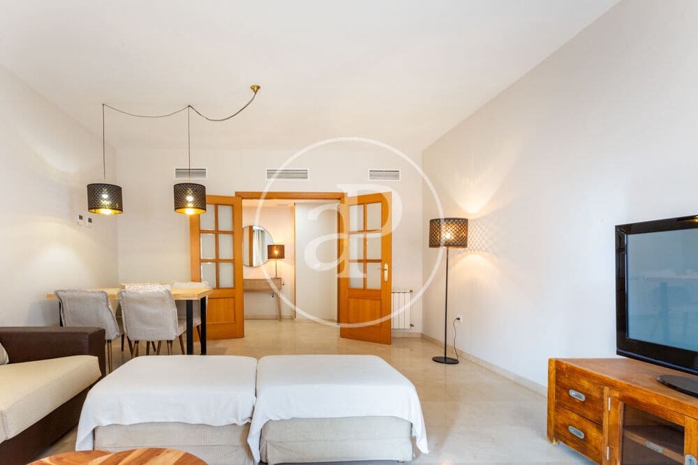3 quarto Apartamento para arrendar em Valencia cidade com piscina garagem - 2 500 € (Ref: 9922375)