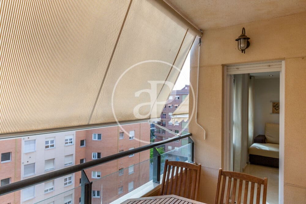 3 quarto Apartamento para arrendar em Valencia cidade com piscina garagem - 2 500 € (Ref: 9922375)