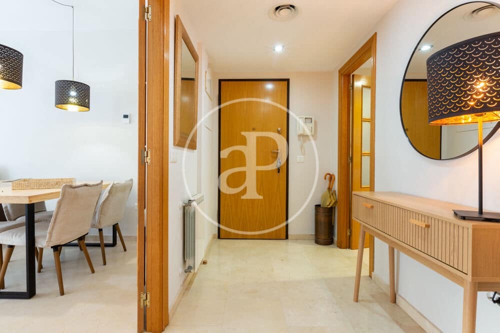 3 quarto Apartamento para arrendar em Valencia cidade com piscina garagem - 2 500 € (Ref: 9922375)