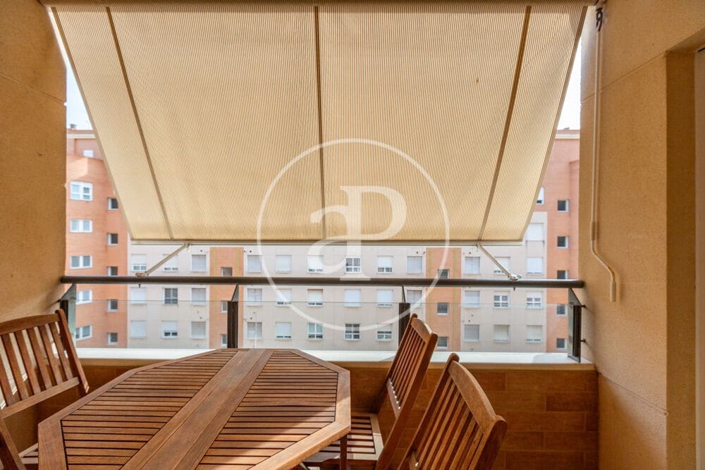 3 quarto Apartamento para arrendar em Valencia cidade com piscina garagem - 2 500 € (Ref: 9922375)
