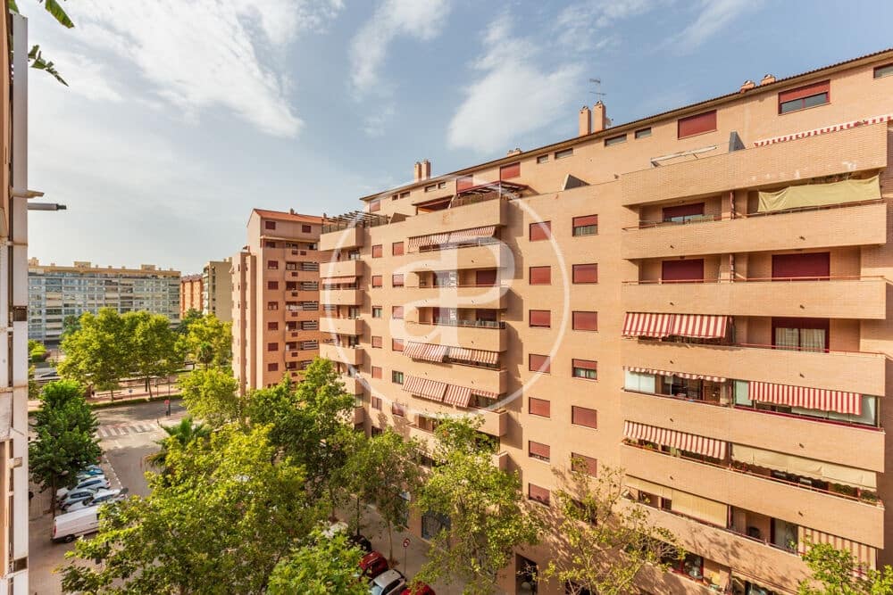 3 quarto Apartamento para arrendar em Valencia cidade com piscina garagem - 2 500 € (Ref: 9922375)