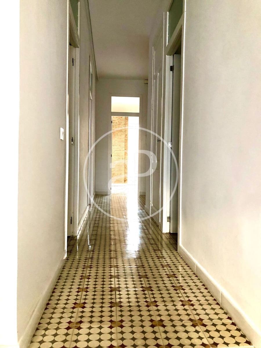 3 slaapkamer Appartement te huur in Valencia stad - € 1.600 (Ref: 9922376)