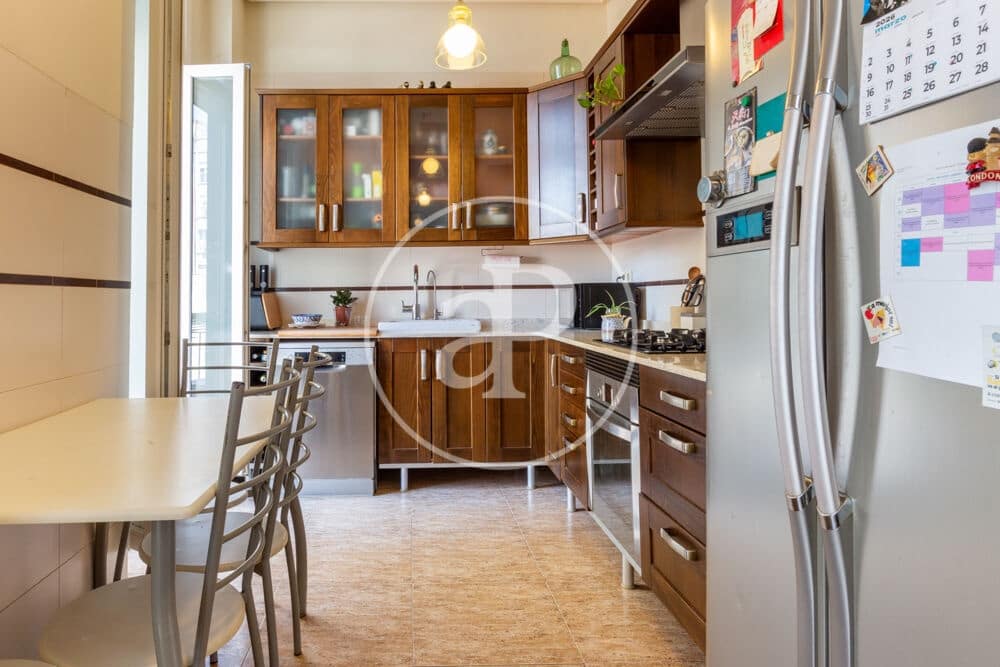 4 soveværelse Lejlighed til salg i Valencia by - € 640.000 (Ref: 9927504)