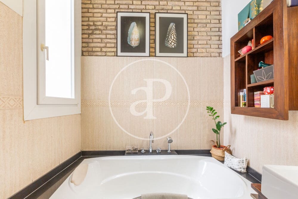 4 soveværelse Lejlighed til salg i Valencia by - € 640.000 (Ref: 9927504)