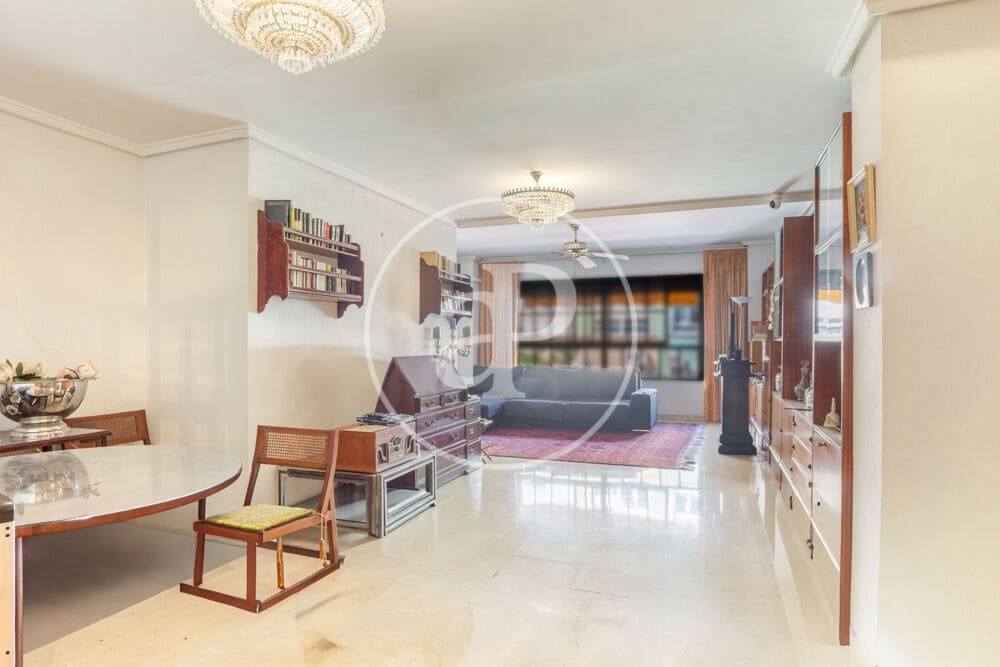 3 soveværelse Lejlighed til salg i Valencia by - € 650.000 (Ref: 9927505)