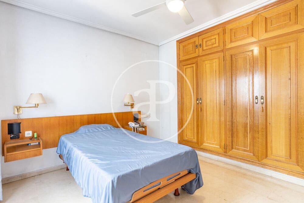 3 soveværelse Lejlighed til salg i Valencia by - € 650.000 (Ref: 9927505)
