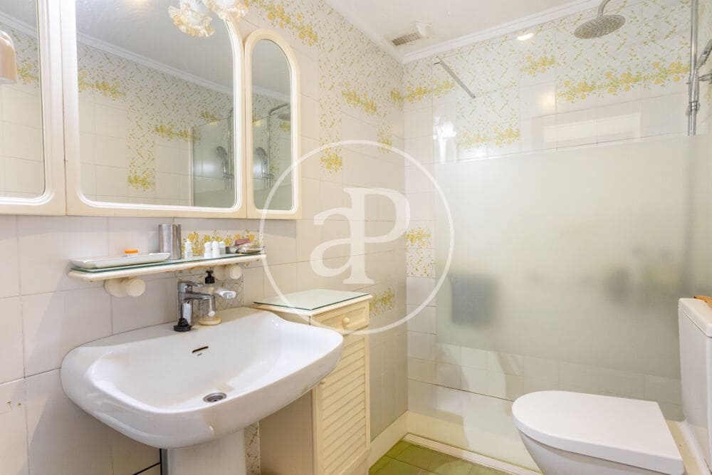 3 soveværelse Lejlighed til salg i Valencia by - € 650.000 (Ref: 9927505)