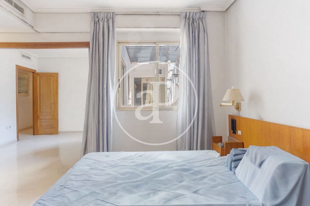 3 soveværelse Lejlighed til salg i Valencia by - € 650.000 (Ref: 9927505)