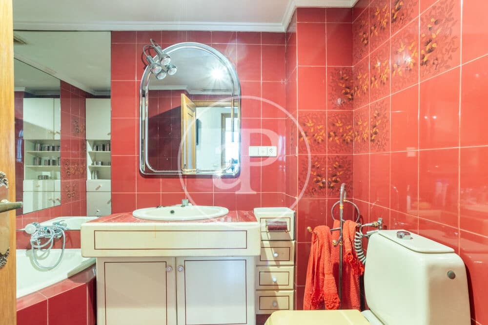 3 soveværelse Lejlighed til salg i Valencia by - € 650.000 (Ref: 9927505)
