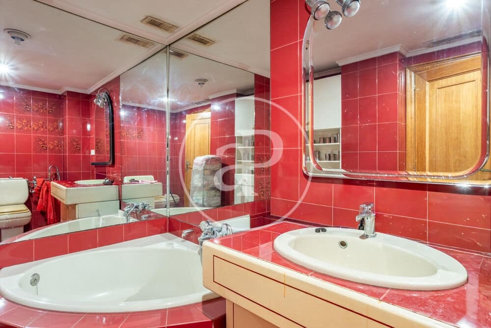 3 soveværelse Lejlighed til salg i Valencia by - € 650.000 (Ref: 9927505)