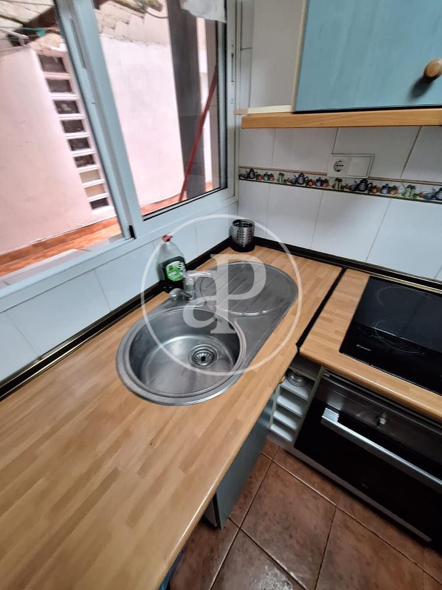 3 bedroom Apartment for rent in Valencia city - € 1,300 (Ref: 9929470)