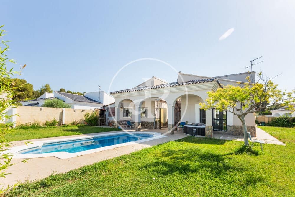 3 quarto Moradia para venda em Olocau com piscina - 359 000 € (Ref: 9929471)