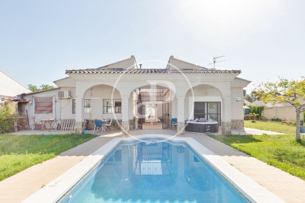 3 quarto Moradia para venda em Olocau com piscina - 359 000 € (Ref: 9929471)