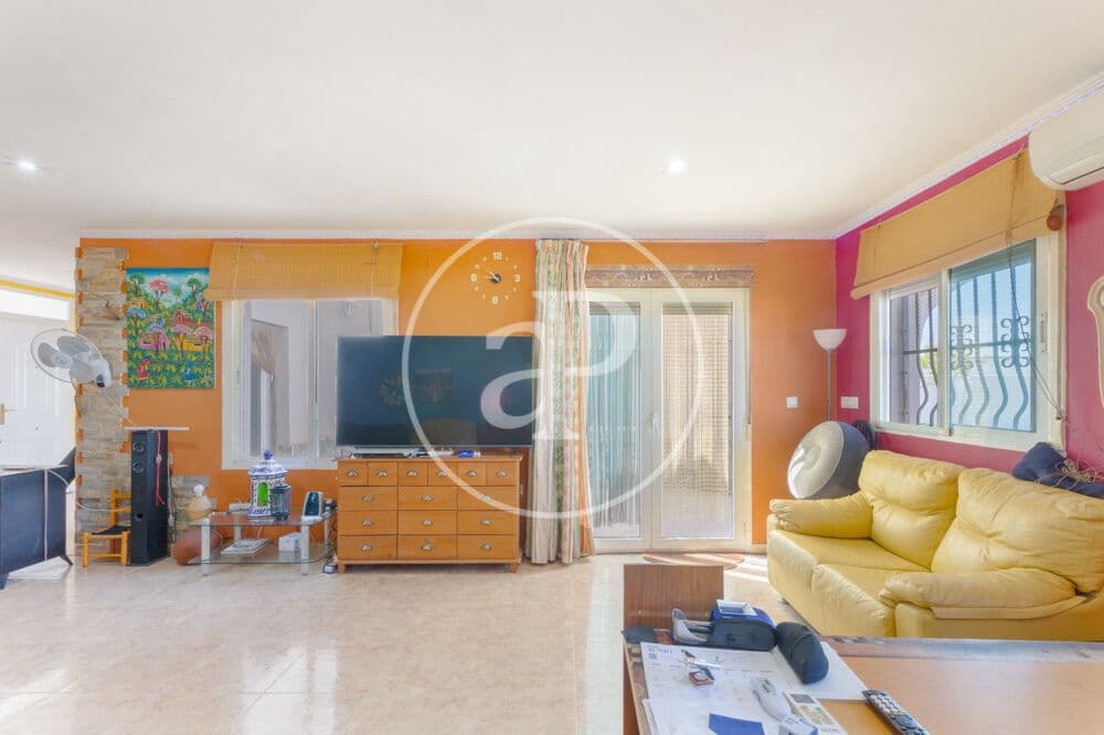 3 quarto Moradia para venda em Olocau com piscina - 359 000 € (Ref: 9929471)