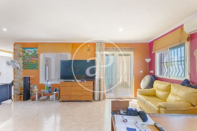 3 quarto Moradia para venda em Olocau com piscina - 359 000 € (Ref: 9929471)