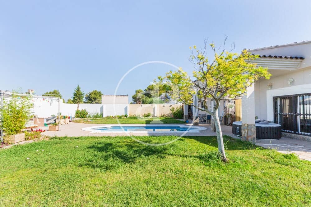 3 quarto Moradia para venda em Olocau com piscina - 359 000 € (Ref: 9929471)