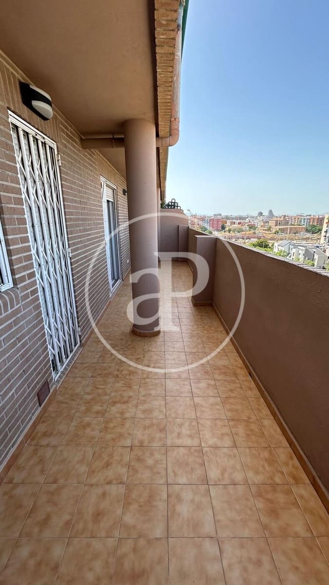 5 makuuhuone Huoneisto vuokrattavana paikassa Valencia kaupunki mukana 
autotalli - 2 400 € (Ref: 9929473)