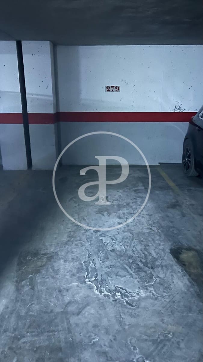 5 makuuhuone Huoneisto vuokrattavana paikassa Valencia kaupunki mukana 
autotalli - 2 400 € (Ref: 9929473)