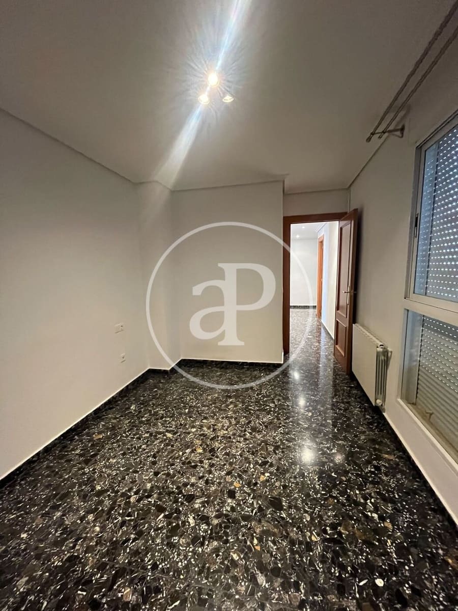5 makuuhuone Huoneisto vuokrattavana paikassa Valencia kaupunki mukana 
autotalli - 2 400 € (Ref: 9929473)