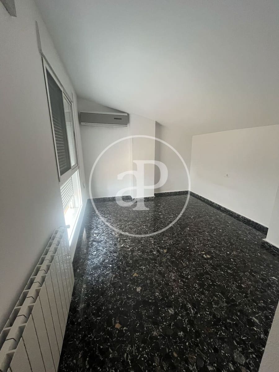 5 makuuhuone Huoneisto vuokrattavana paikassa Valencia kaupunki mukana 
autotalli - 2 400 € (Ref: 9929473)