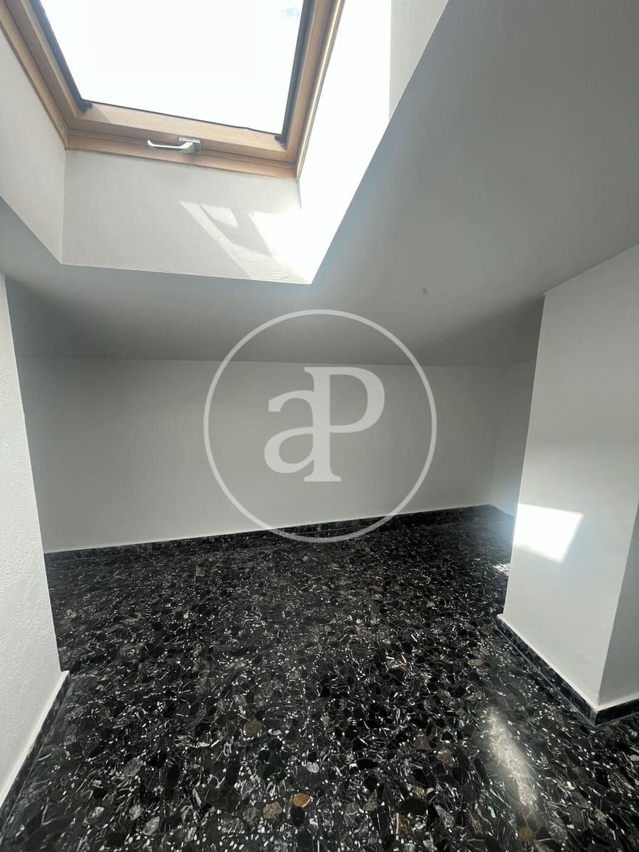 5 makuuhuone Huoneisto vuokrattavana paikassa Valencia kaupunki mukana 
autotalli - 2 400 € (Ref: 9929473)