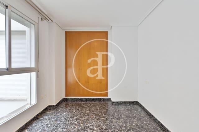 5 soverom Leilighet til leie i Malilla, Valencia by med garasje - € 2 400 (Ref: 9929473)