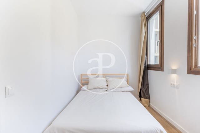 3 quarto Moradia para arrendar em Cabanyal-Canyamelar, Valência cidade com piscina - 2 900 € (Ref: 9929474)