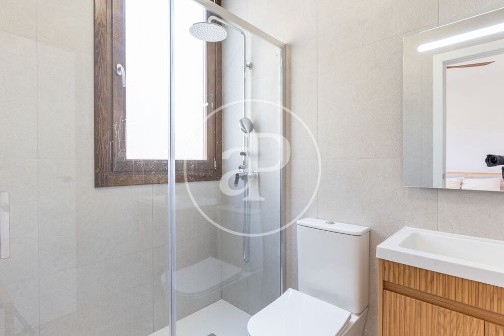3 bedroom Villa for rent in Valencia city with pool - € 2,900 (Ref: 9929474)