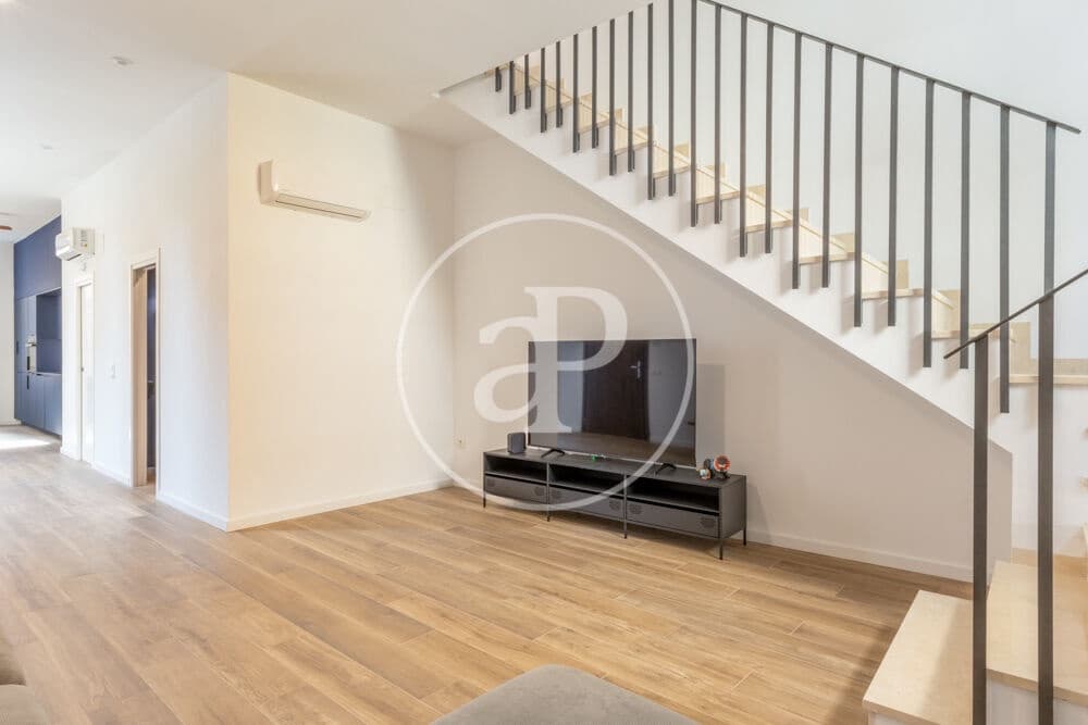 3 bedroom Villa for rent in Valencia city with pool - € 2,900 (Ref: 9929474)