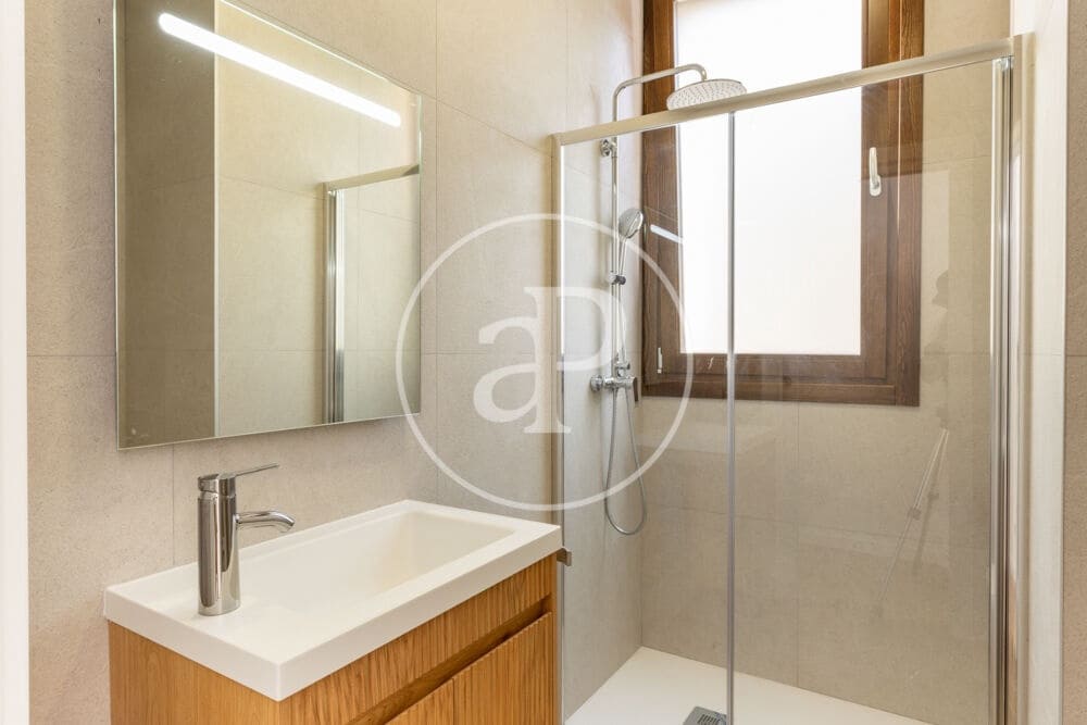 3 bedroom Villa for rent in Valencia city with pool - € 2,900 (Ref: 9929474)