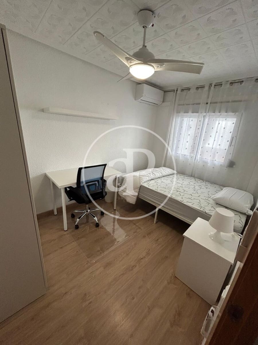 4 Zimmer Apartment zu vermieten in Valencia Stadt - 1.400 € (Ref: 9934496)