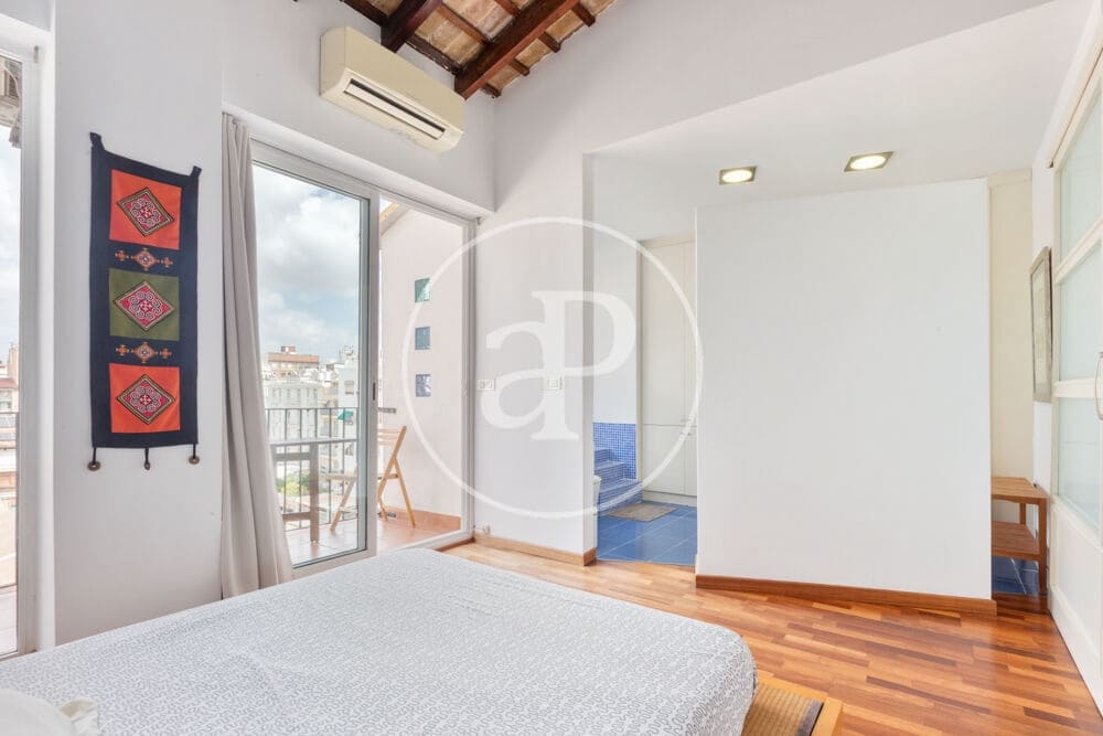 2 bedroom Penthouse for sale in Valencia city - € 495,000 (Ref: 9934497)