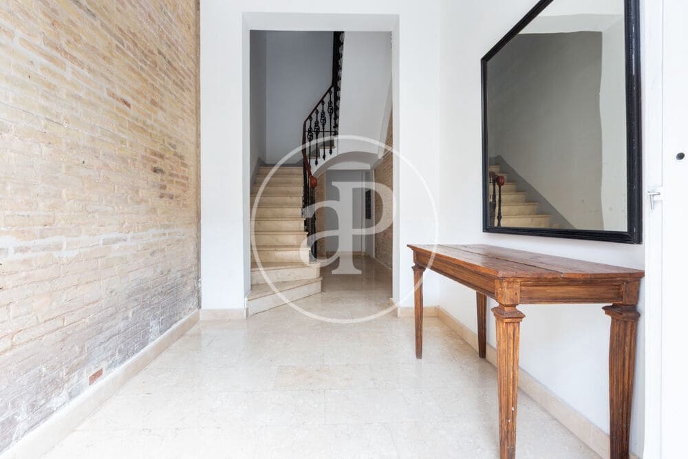 2 bedroom Penthouse for sale in Valencia city - € 495,000 (Ref: 9934497)