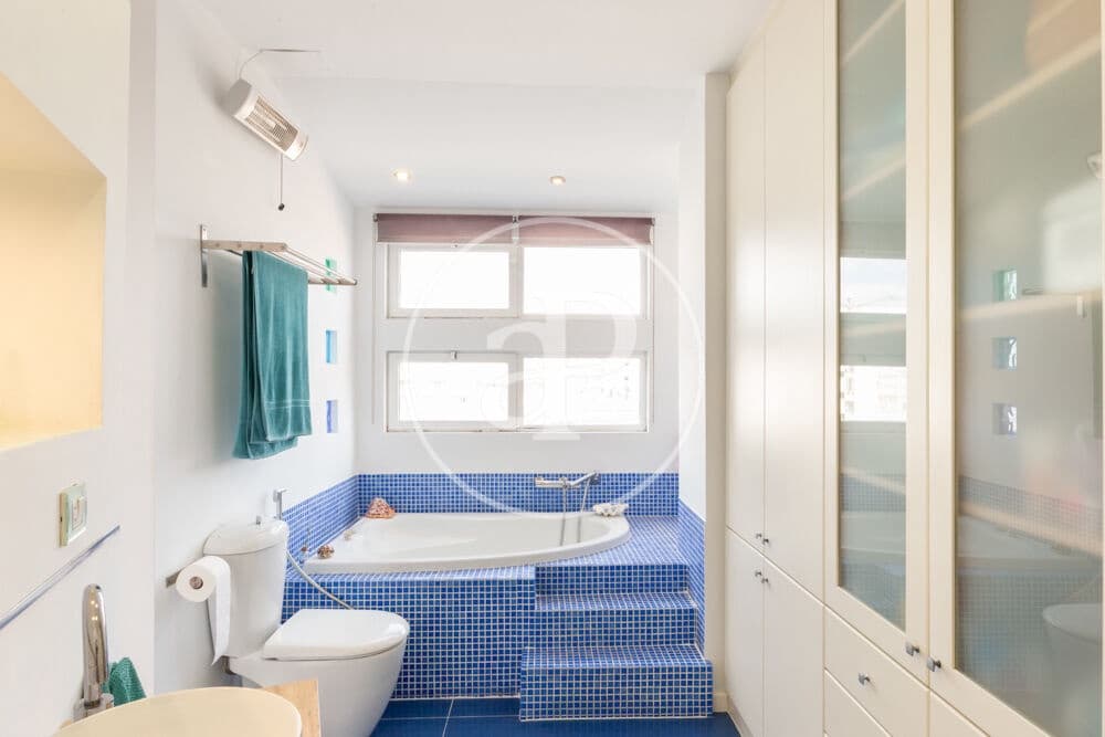 2 bedroom Penthouse for sale in Valencia city - € 495,000 (Ref: 9934497)
