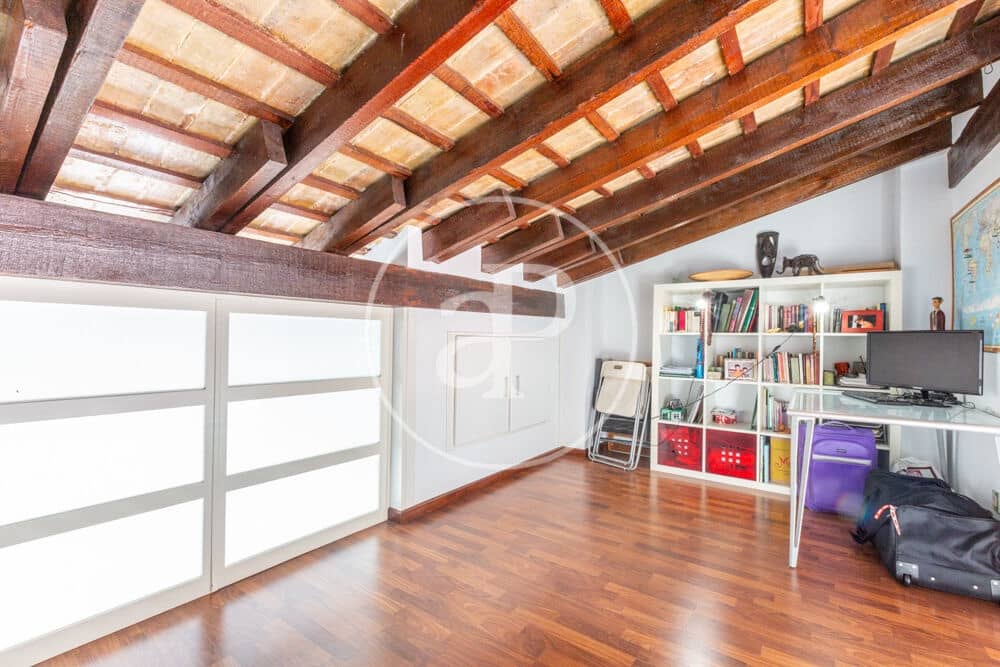 2 bedroom Penthouse for sale in Valencia city - € 495,000 (Ref: 9934497)