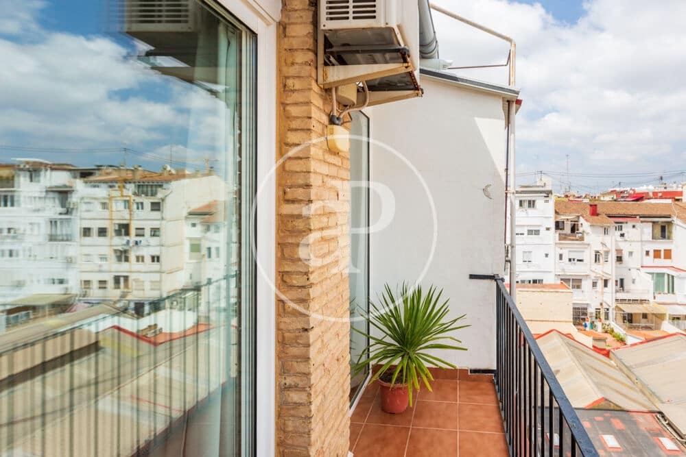 2 bedroom Penthouse for sale in Valencia city - € 495,000 (Ref: 9934497)
