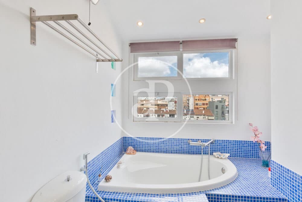 2 bedroom Penthouse for sale in Valencia city - € 495,000 (Ref: 9934497)