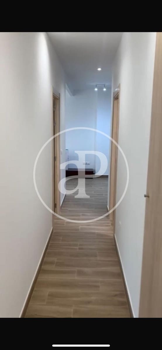 4 bedroom Apartment for rent in Valencia city - € 2,100 (Ref: 9934498)
