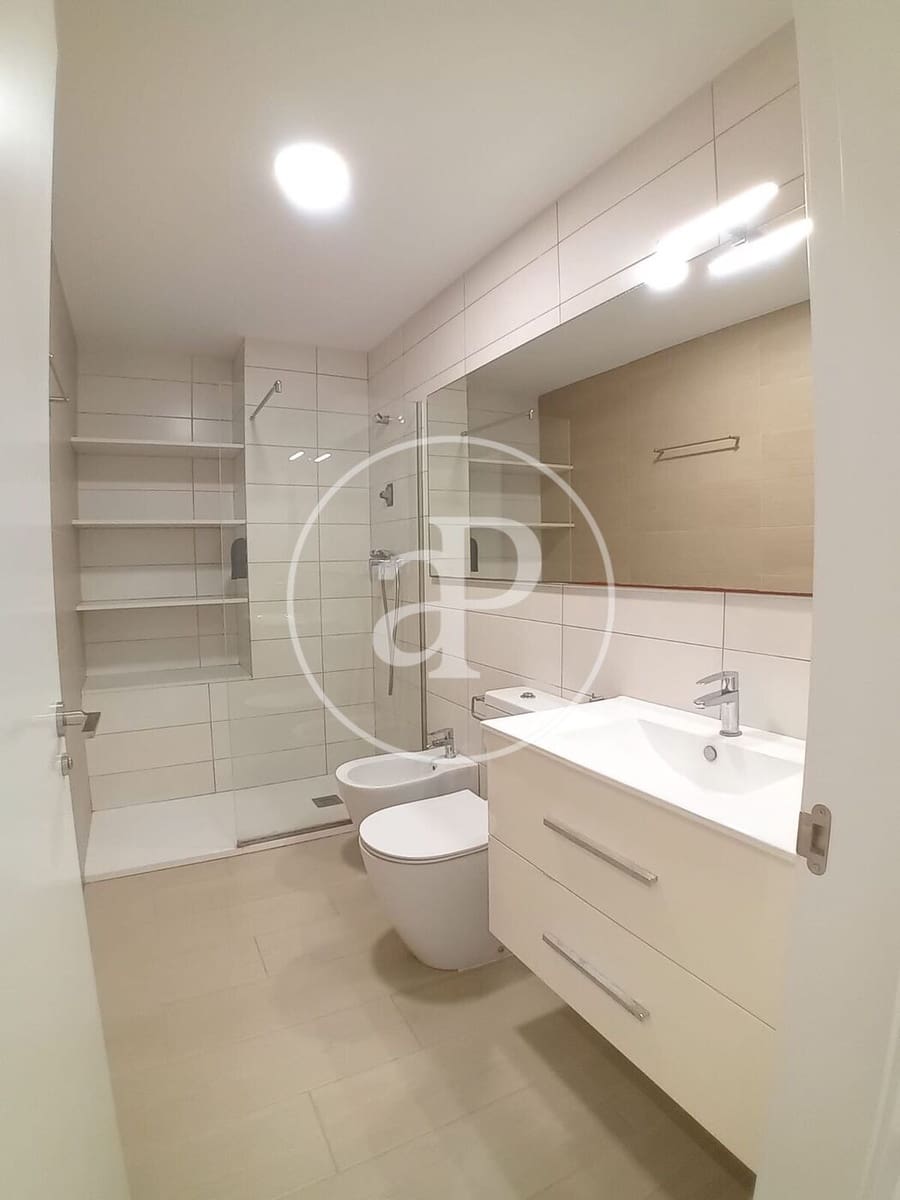 Apartamento de 2 habitaciones en València ciudad en alquiler - 1.250 € (Ref: 9934500)
