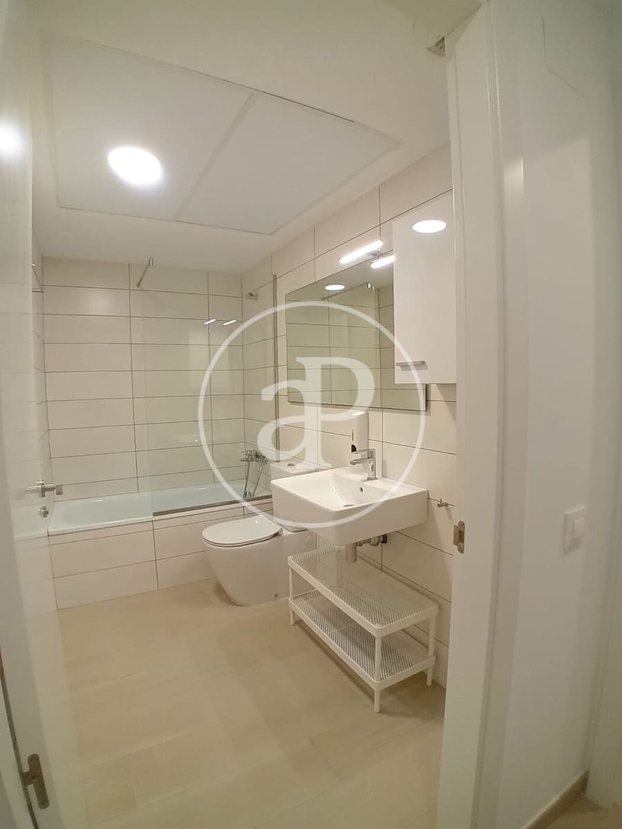 Apartamento de 2 habitaciones en València ciudad en alquiler - 1.250 € (Ref: 9934500)