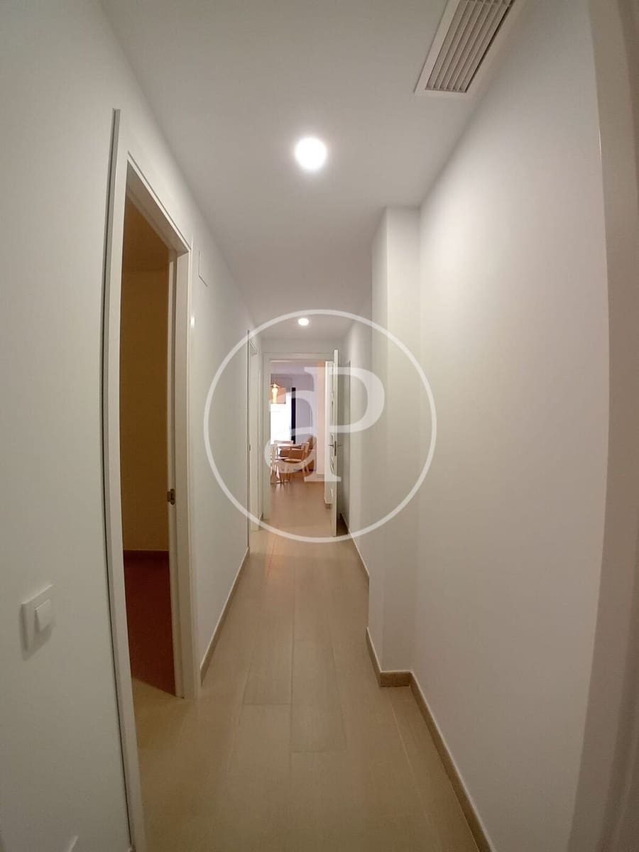 Apartamento de 2 habitaciones en València ciudad en alquiler - 1.250 € (Ref: 9934500)