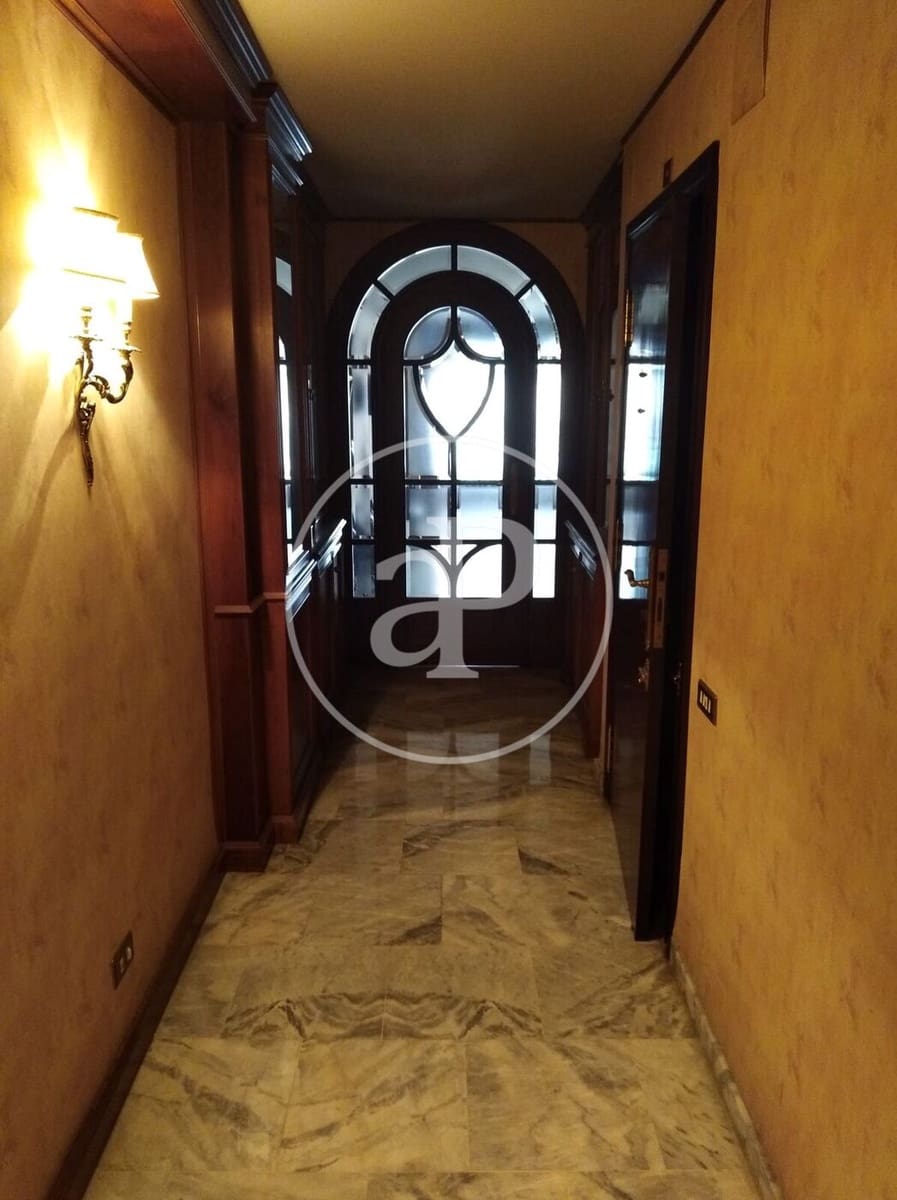 6 bedroom Villa for sale in Castello de la Plana - € 600,000 (Ref: 9936467)
