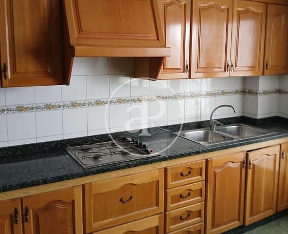 6 soveværelse Villa til salg i Centro, Castelló de la Plana - € 600.000 (Ref: 9936467)