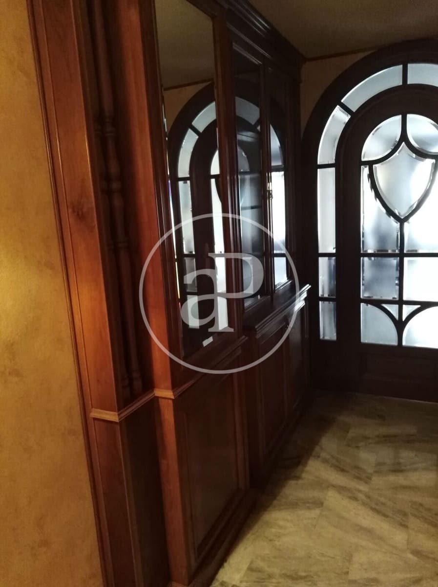 6 bedroom Villa for sale in Castello de la Plana - € 600,000 (Ref: 9936467)