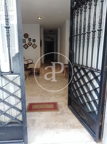 6 soveværelse Villa til salg i Centro, Castelló de la Plana - € 600.000 (Ref: 9936467)